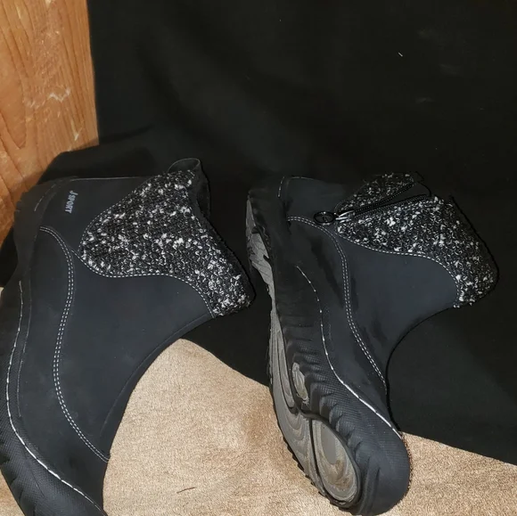 Jambu | Booties - Picture 4 of 9